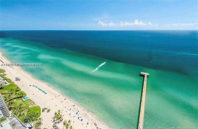 Building Photo - 16699 Collins Ave