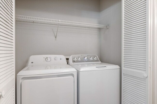 Building Photo - 812 Preston Grove Ave