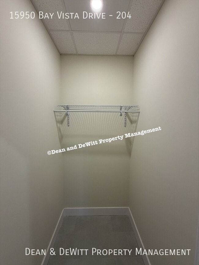 Building Photo - 15950 Bay Vista Dr