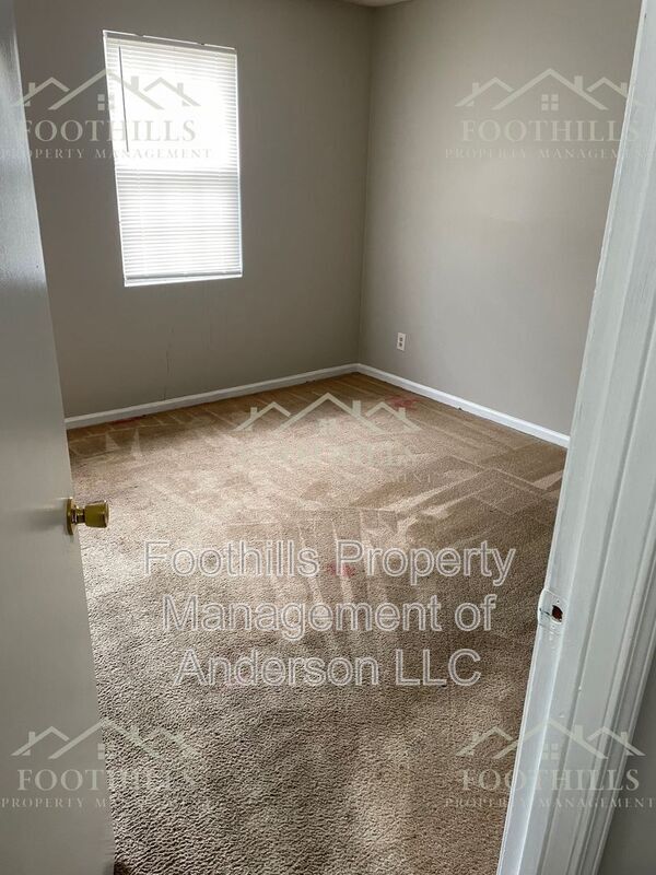 Building Photo - 113 Woodland Dr