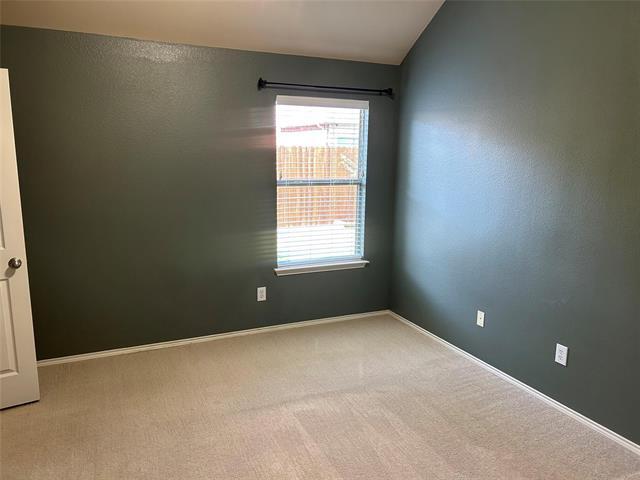 Building Photo - 816 Lake Grove Dr