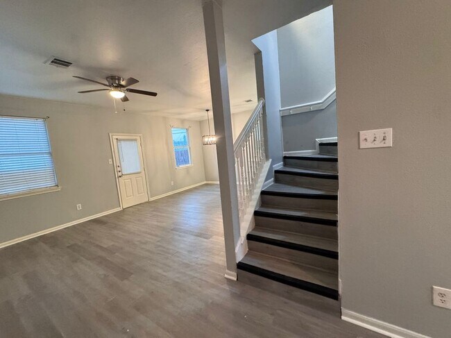 Building Photo - 6427 Waldron Cir