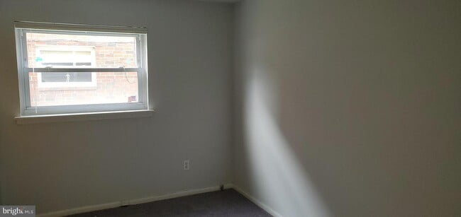 Building Photo - 2170 Strahle St