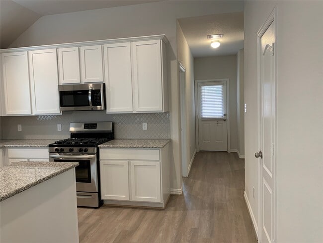 Building Photo - 40547 Berylline Ln.