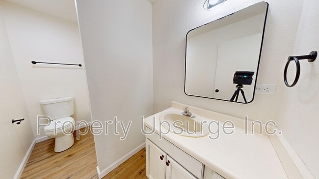 Building Photo - 740 West St