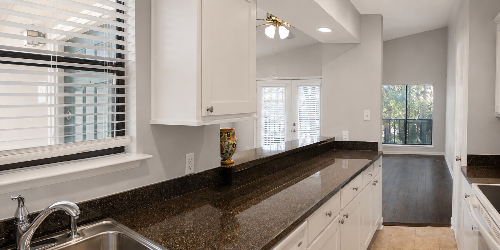 Lots of cabinets and counter space plus a large pantry at the kitchen entry - 6723 Eastridge Dr