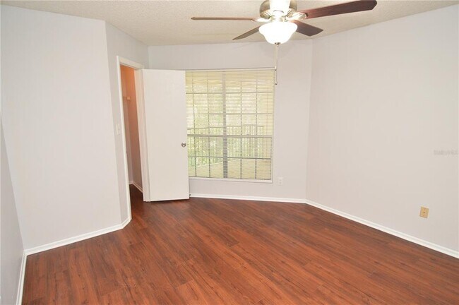 Building Photo - 8630 Mallard Reserve Dr