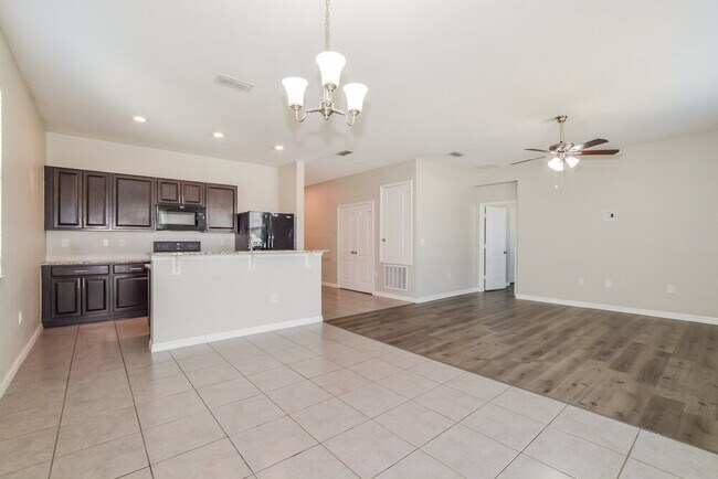 Building Photo - 4543 Baler Trails Dr