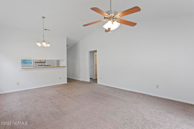 Building Photo - 100 Creekview Dr