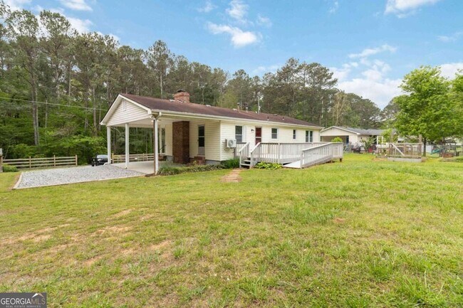 Building Photo - 3040 Land Rd