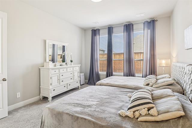 Building Photo - 1006 Foxhall Dr