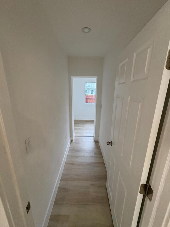 Building Photo - 331 S Federal Hwy