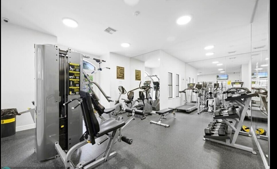 Gym - 610 S Park Rd