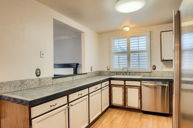 Building Photo - 8488 Prairie Clover Way