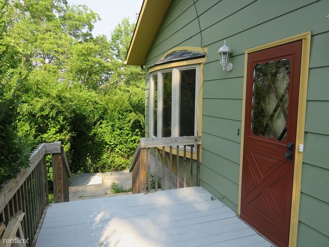 Building Photo - 4 br, 2 bath House - 337 Coddington Road 3...