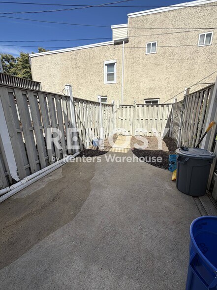 Building Photo - 2904 Hudson St