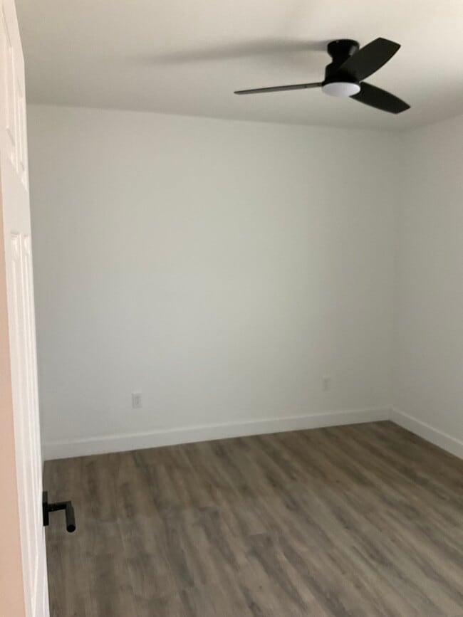 Building Photo - 1487 Claremont Pl