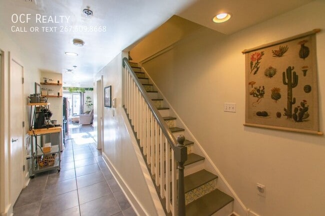 Building Photo - 1814 Christian St