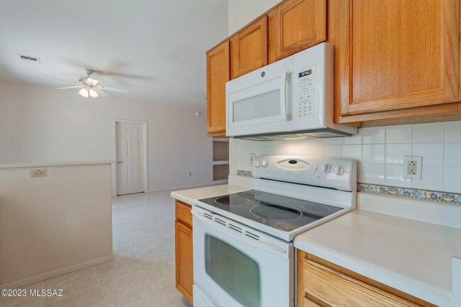 Building Photo - 3781 S Avenida de Encino