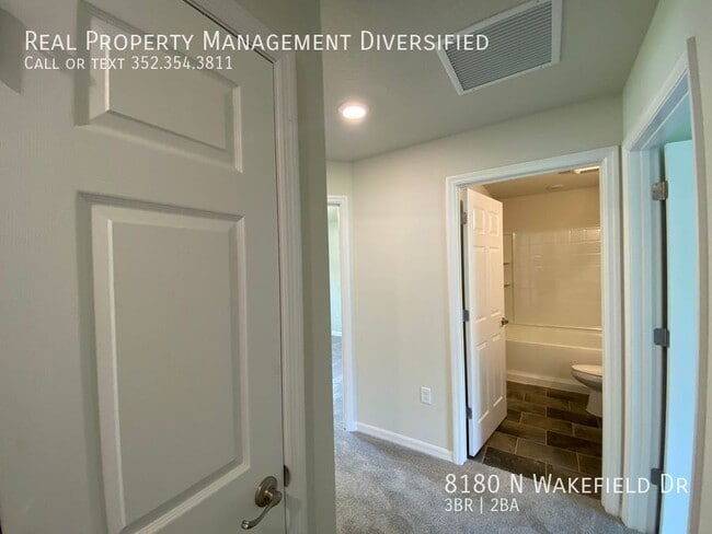 Building Photo - 8180 N Wakefield Dr