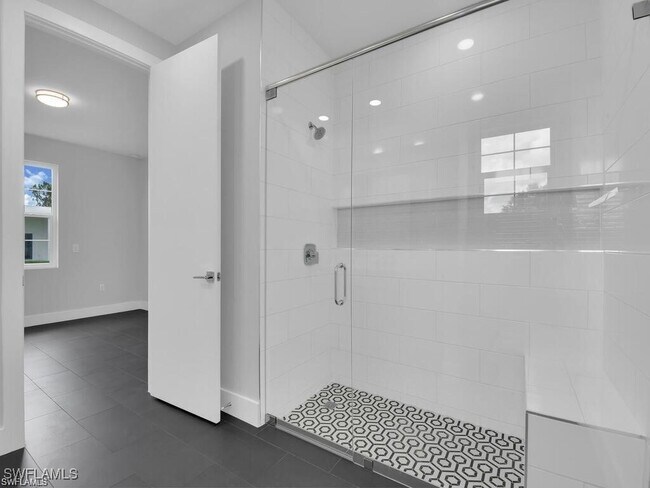 Building Photo - 4548 29th St SW