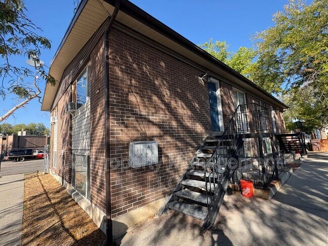 Building Photo - 1784 W 400 N