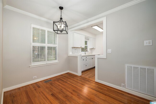 Building Photo - 2504 Mountain Brook Cir