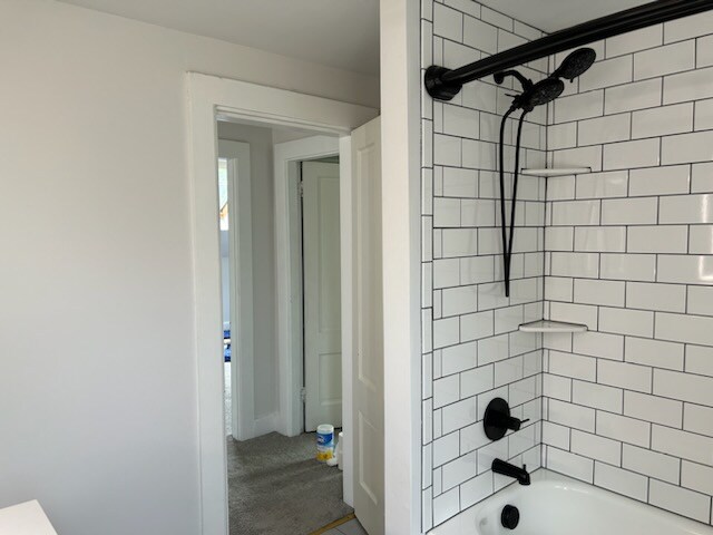 Building Photo - 21 Cemetery St