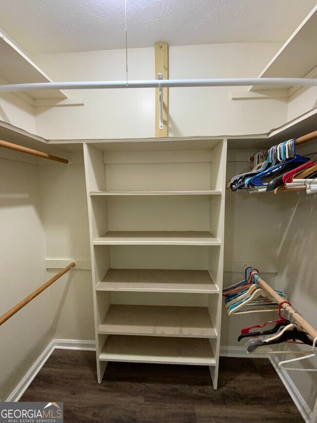 Building Photo - 1781 Floyd Springs Rd NE