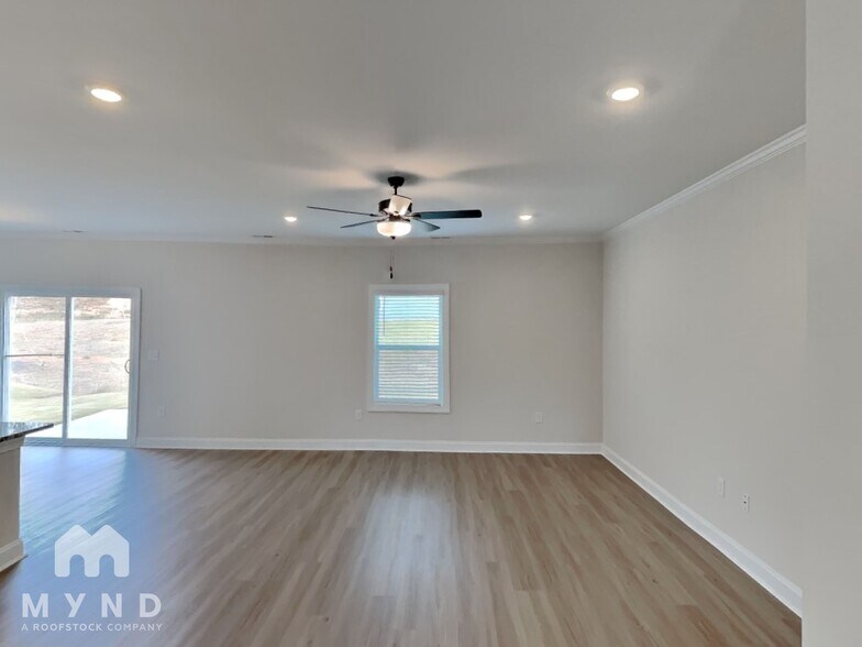 Building Photo - 158 Wembury Ln