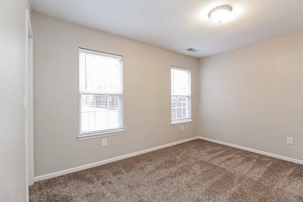 Building Photo - 7031 Coble Ave