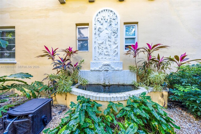 Building Photo - 844 Jefferson Ave