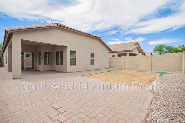 Building Photo - 28123 N Quartz Dr