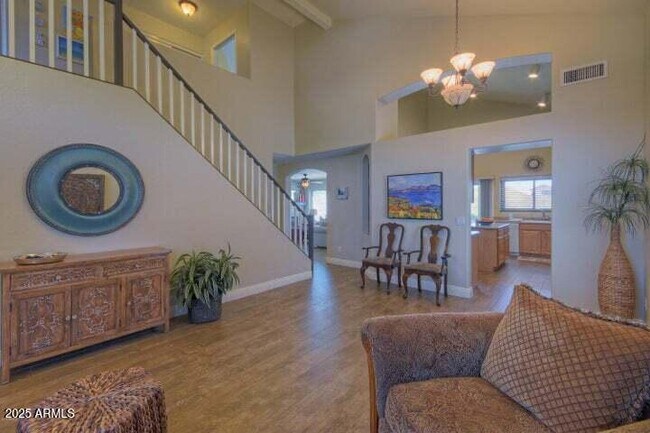 Building Photo - 10429 E Hillery Dr