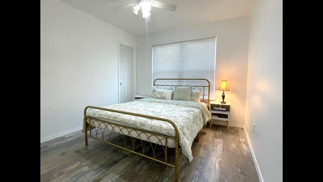 Building Photo - 5000 Mashie Cove