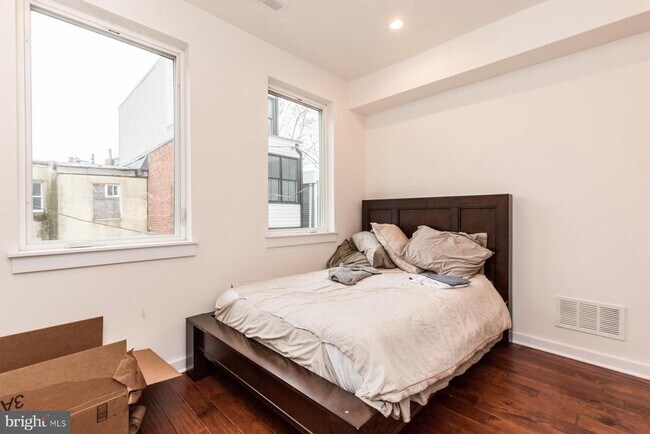 Building Photo - 3016 Baltz St