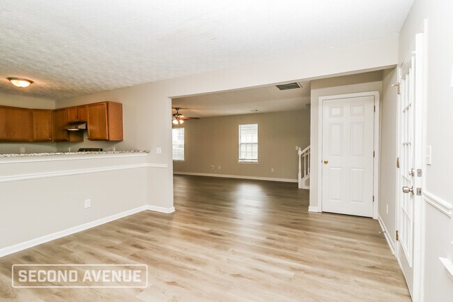 Building Photo - 1710 Riverchase Cir NE