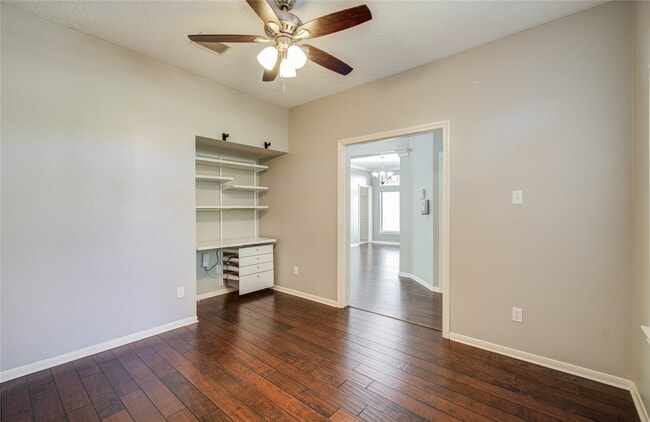 Building Photo - 14806 Flowerwood Dr