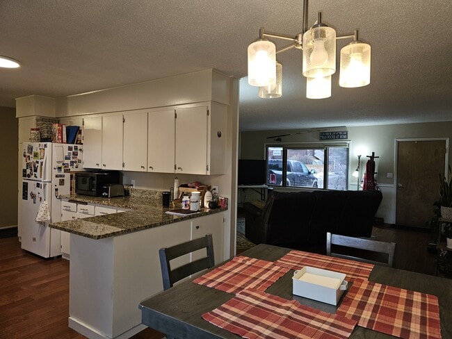 Building Photo - 25 Wapiti Dr