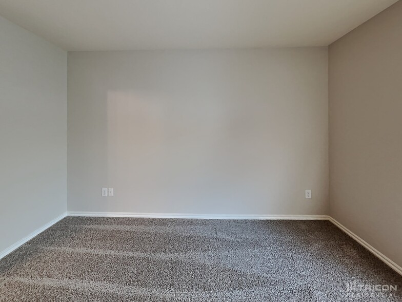 Building Photo - 314 Ohara