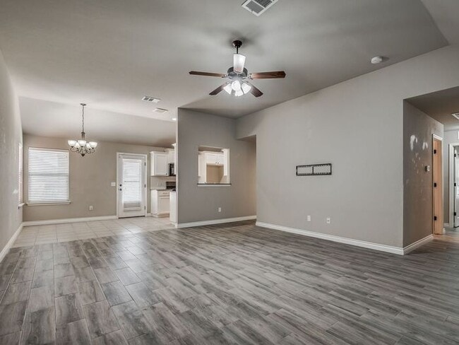 Building Photo - 2741 Lerkim Ln