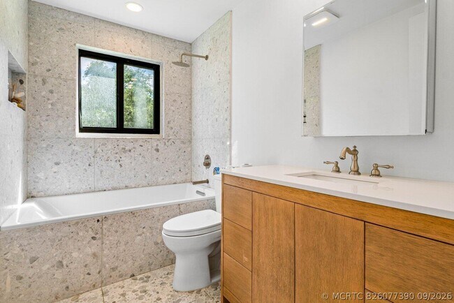 Building Photo - 14936 Horseshoe Trce