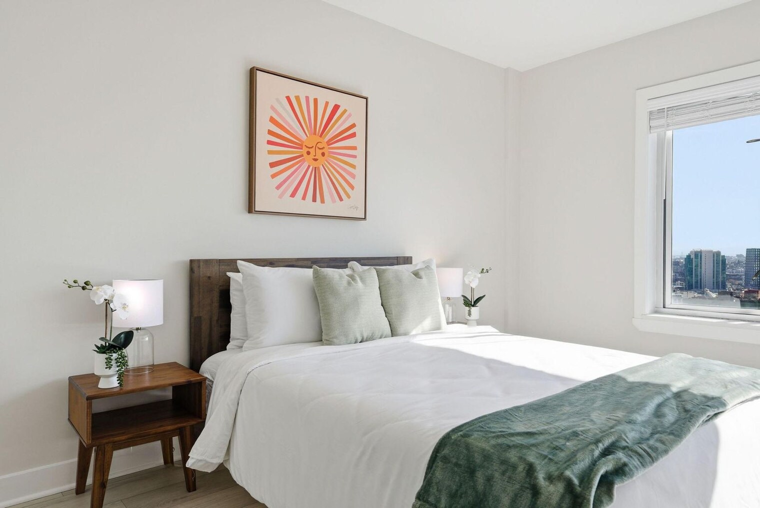 Building Photo - 899 Pine St