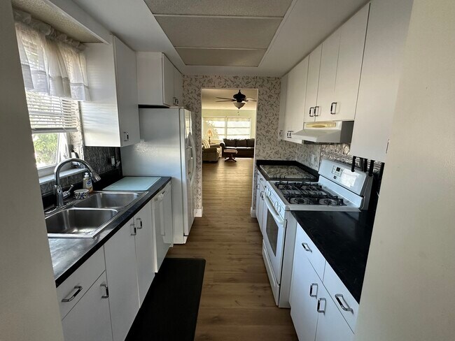 Building Photo - 5920 18th St N