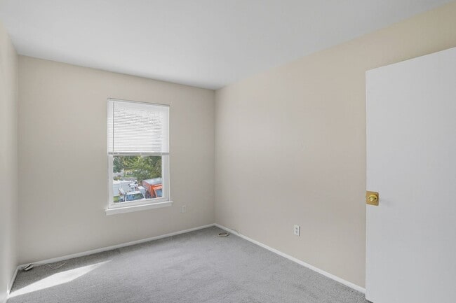 Building Photo - Recently Updated 3 Bedroom 1 Bath in Newar...