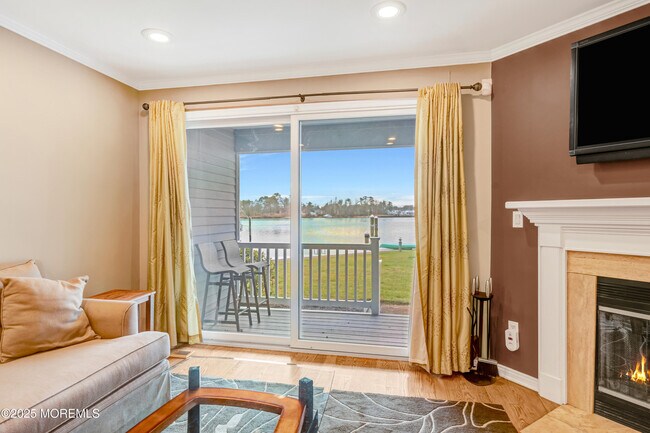 Building Photo - 85 E Water St