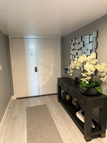 Entry door - 1460 Gulf Blvd