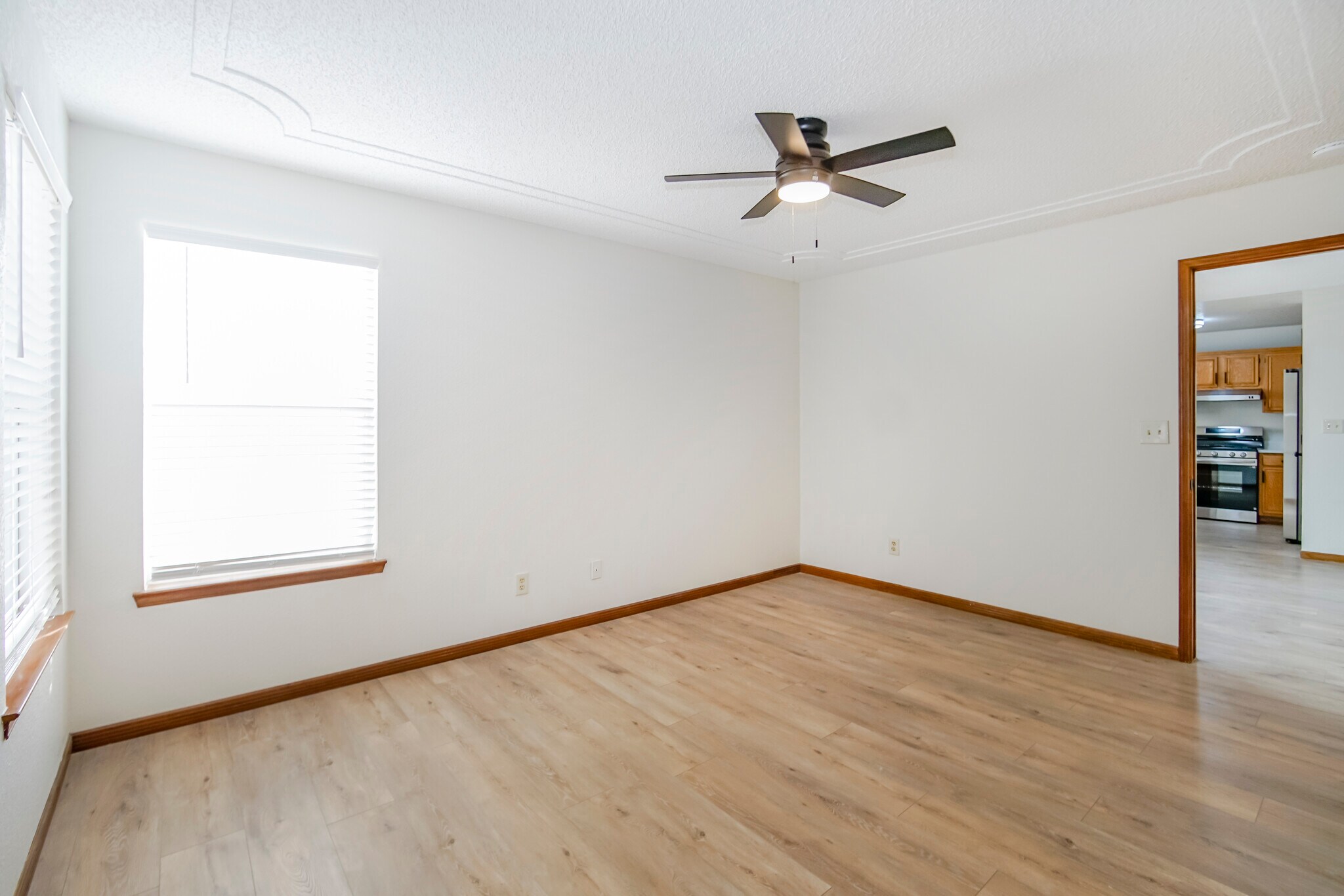 Building Photo - 929 Totonaca Ln