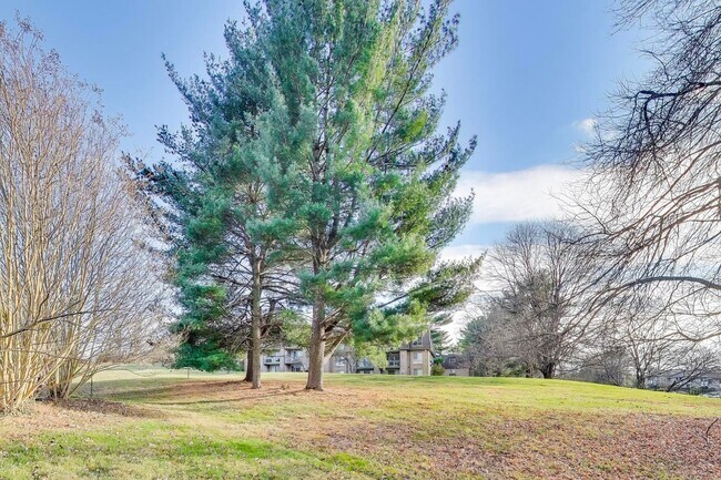 Building Photo - 5769 Yellowrose Ct