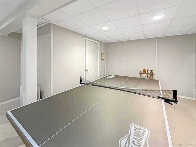 Building Photo - 31 Highland Rd